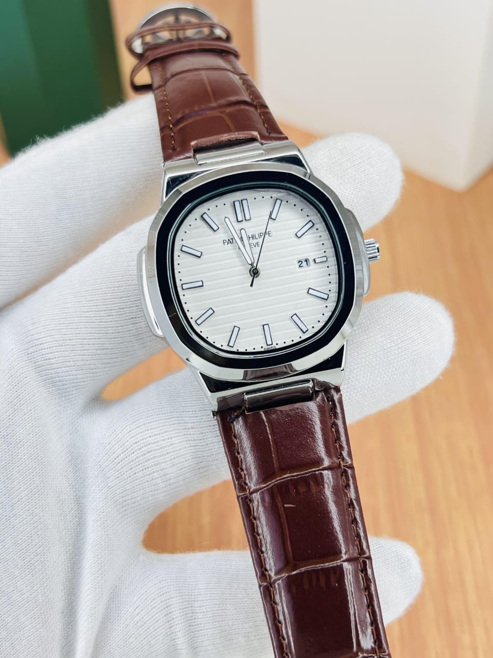 PATEK PHILIPPE DATE WOTKING WATCH