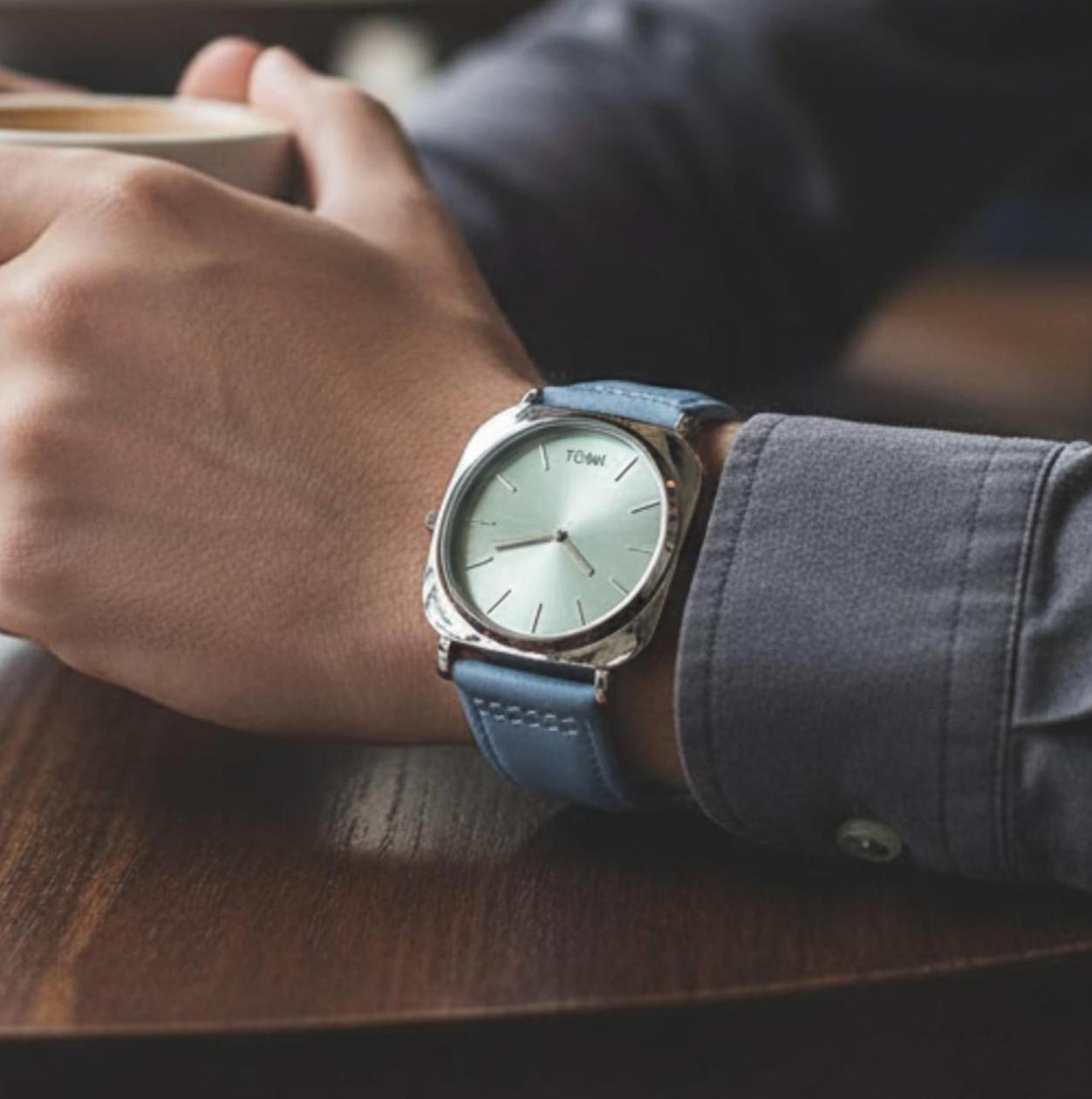 TOMI GENTS WATCH ⌚