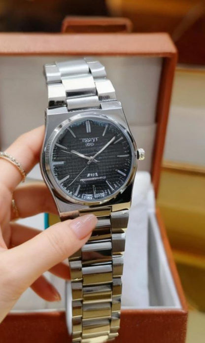 TISSOT PRX GENTS WATCH⌚